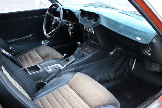 Datsun-240z-1972-Orange-Black-41