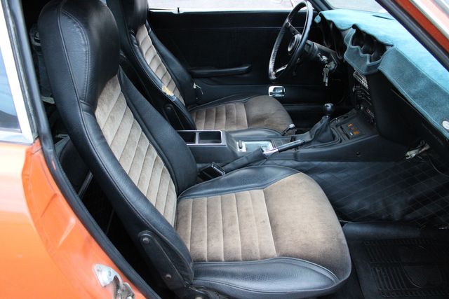 Datsun-240z-1972-Orange-Black-42
