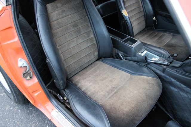 Datsun-240z-1972-Orange-Black-43