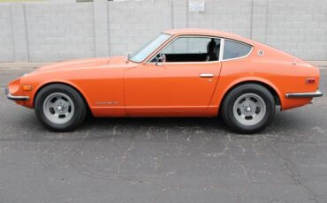 Datsun-240z-1972-Orange-Black-7