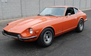 Datsun-240z-1972-Orange-Black-8