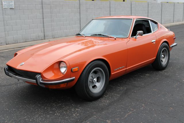 Datsun-240z-1972-Orange-Black-8