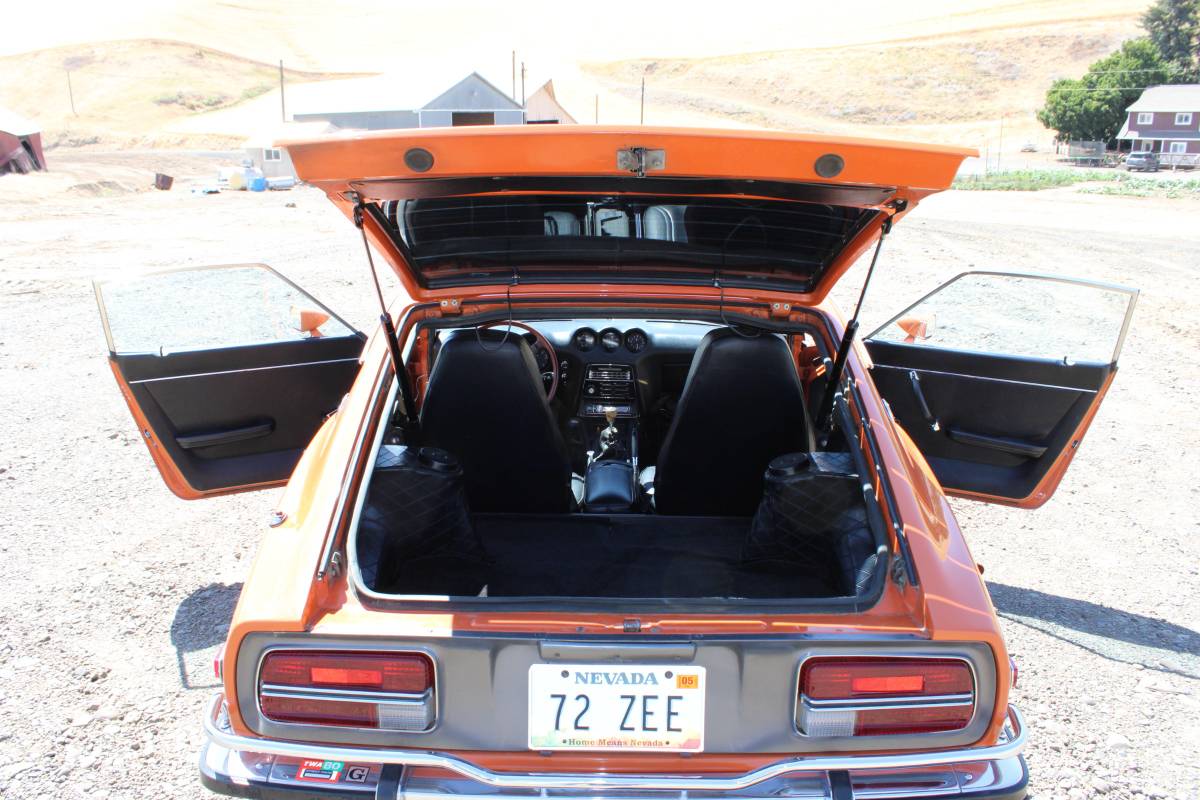 Datsun-240z-1972-orange-10