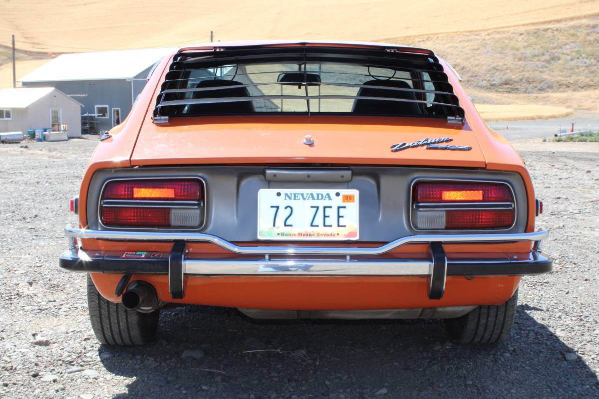 Datsun-240z-1972-orange-7