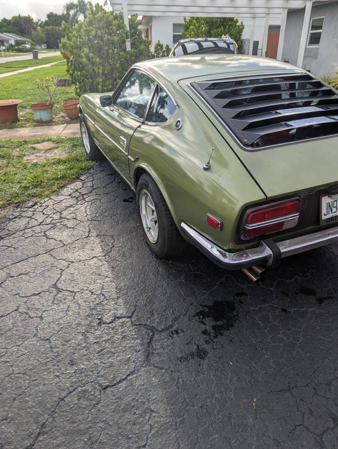 Datsun-240z-1973-10