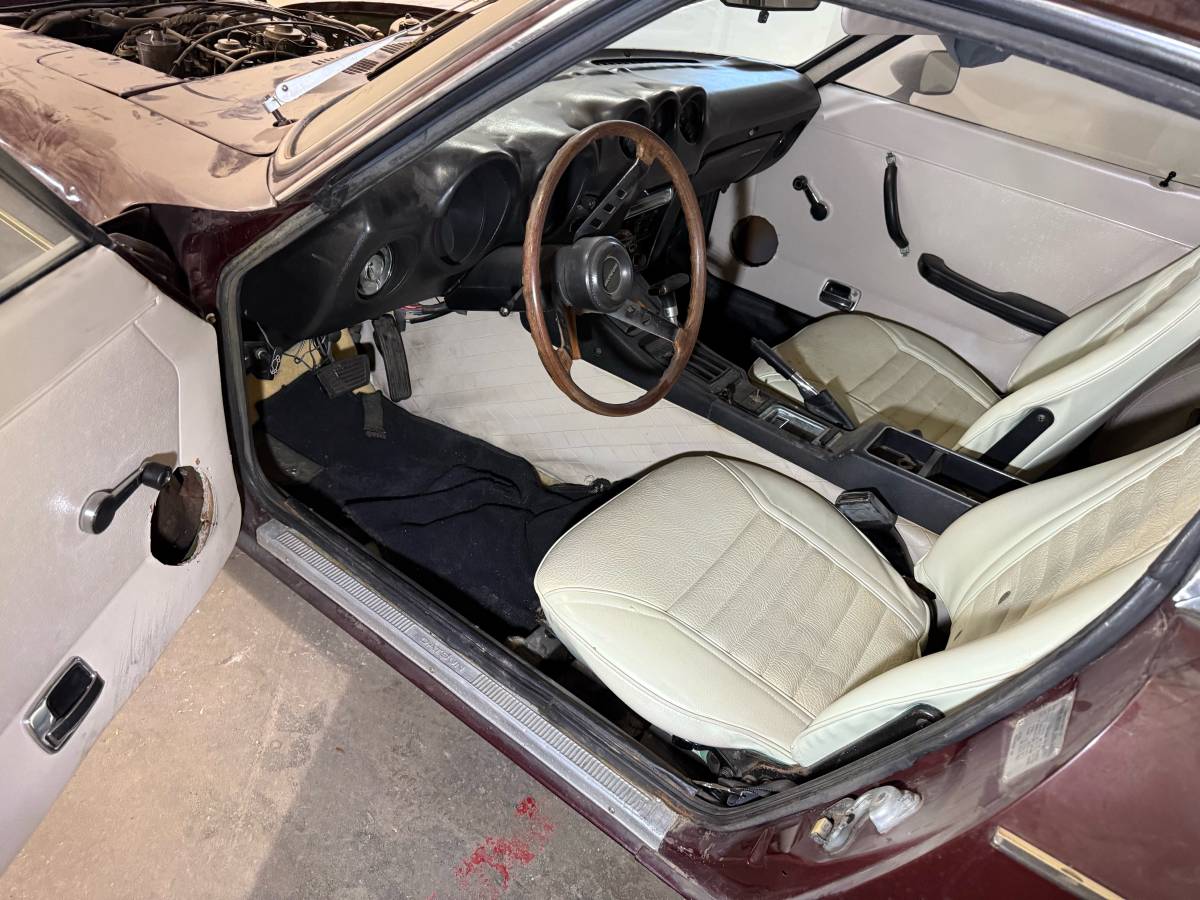 Datsun-240z-1973-brown-12