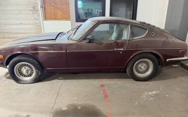 Datsun-240z-1973-brown
