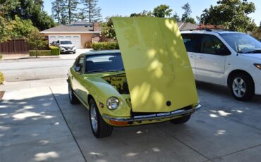 Datsun-240z-1973-lime-black-10