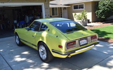 Datsun-240z-1973-lime-black-18