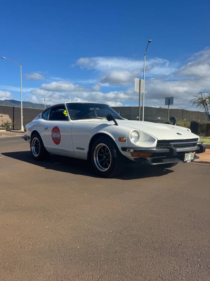 Datsun-240z-1974-white-1