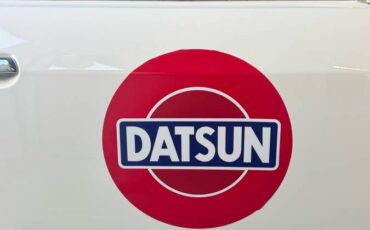 Datsun-240z-1974-white-5