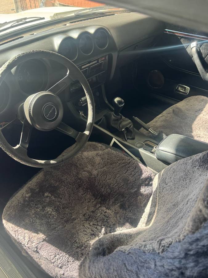 Datsun-240z-1974-white-8