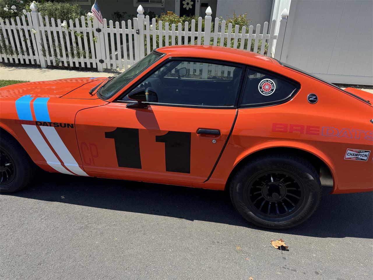 Datsun-280z-1976-Orange-Black-3