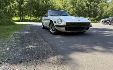 Datsun-280z-1977-White-Brown-black-1