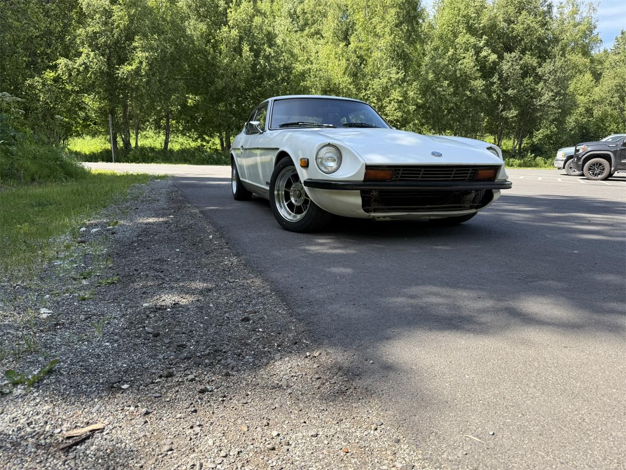 Datsun-280z-1977-White-Brown-black-1