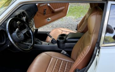 Datsun-280z-1977-White-Brown-black-10