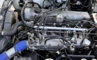 Datsun-280z-1977-White-Brown-black-15