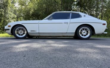 Datsun-280z-1977-White-Brown-black