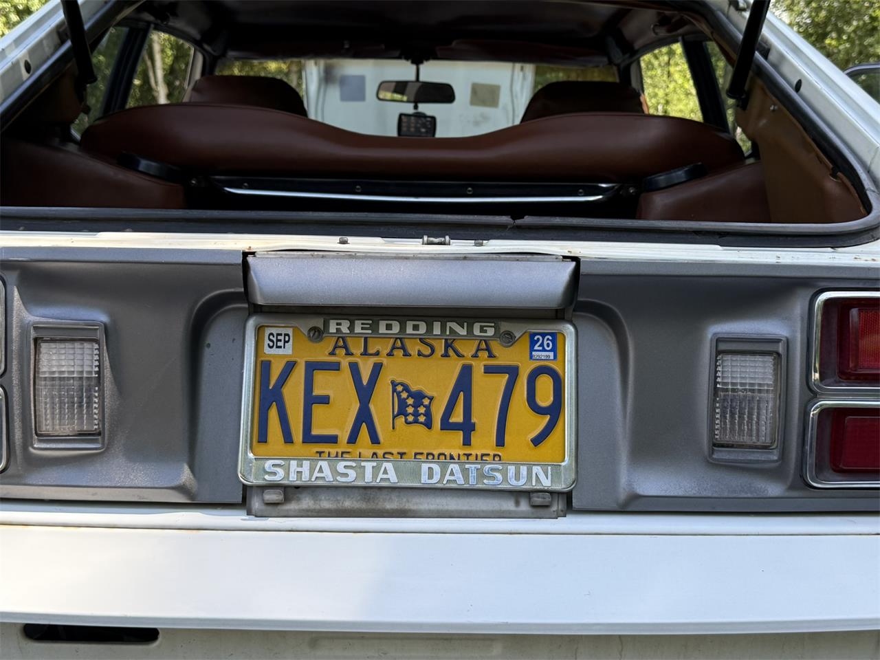 Datsun-280z-1977-White-Brown-black-5