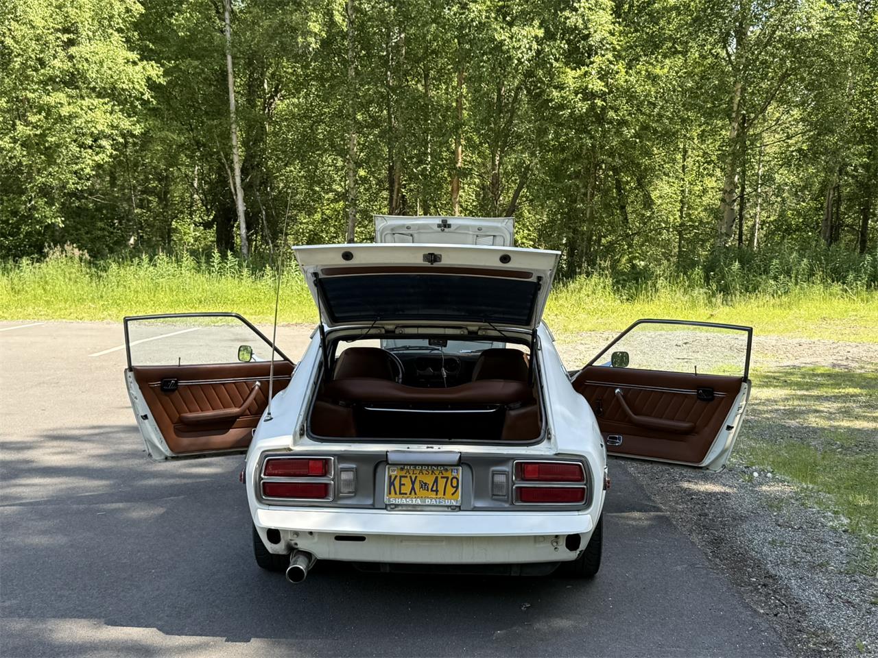 Datsun-280z-1977-White-Brown-black-6