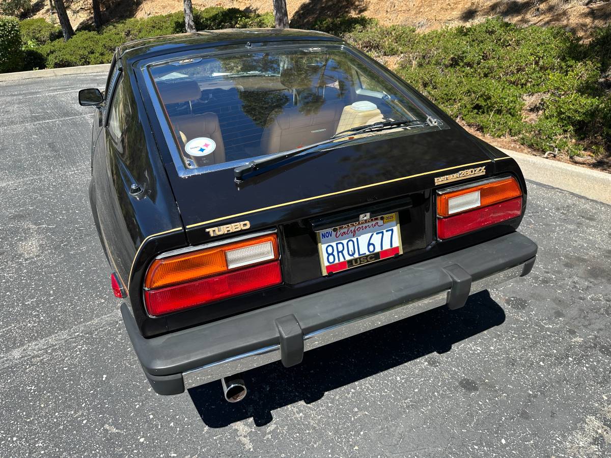 Datsun-280zx-1981-2