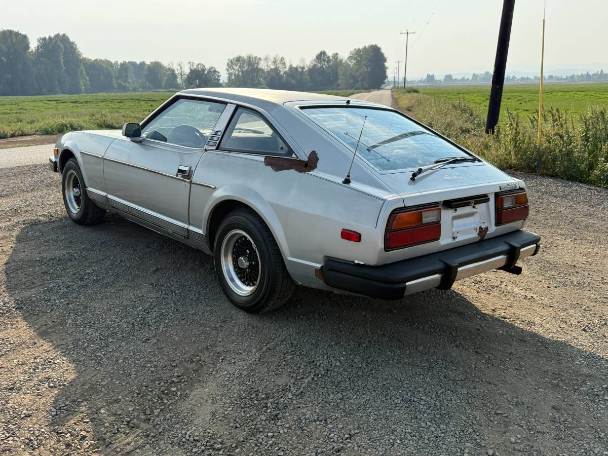 Datsun-280zx-1981-silver-4