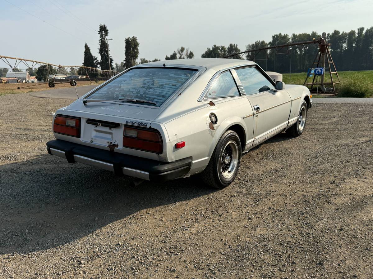 Datsun-280zx-1981-silver-6
