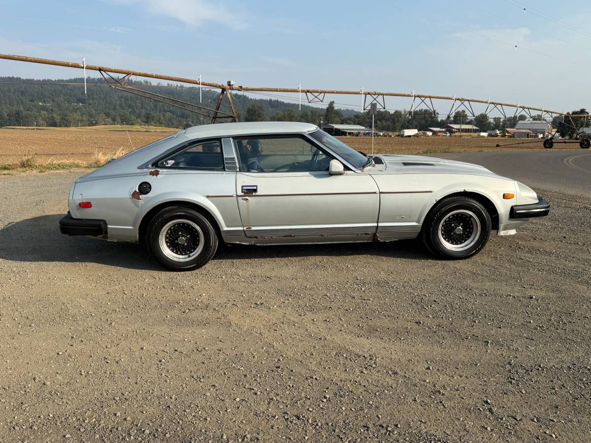 Datsun-280zx-1981-silver-7
