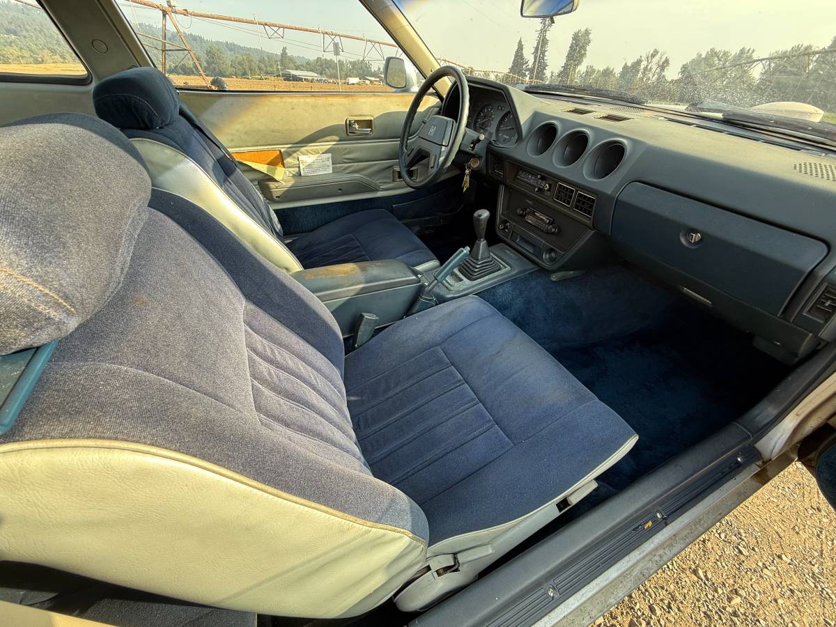 Datsun-280zx-1981-silver-8
