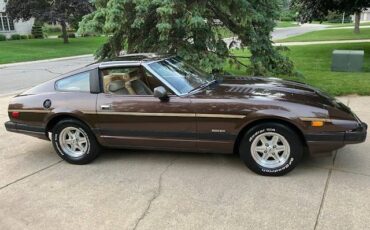 Datsun-280zx-1982-brown-1