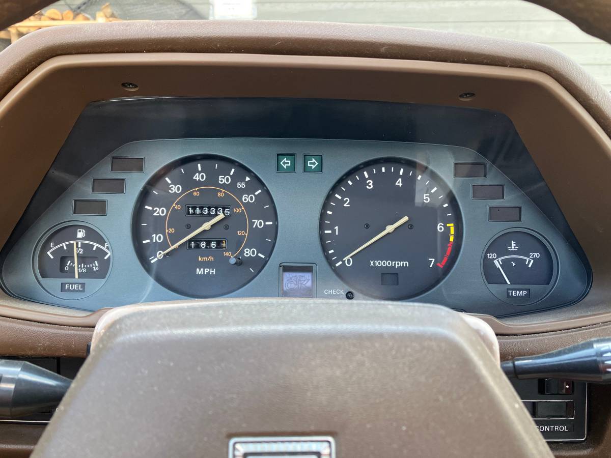 Datsun-280zx-1982-brown-4