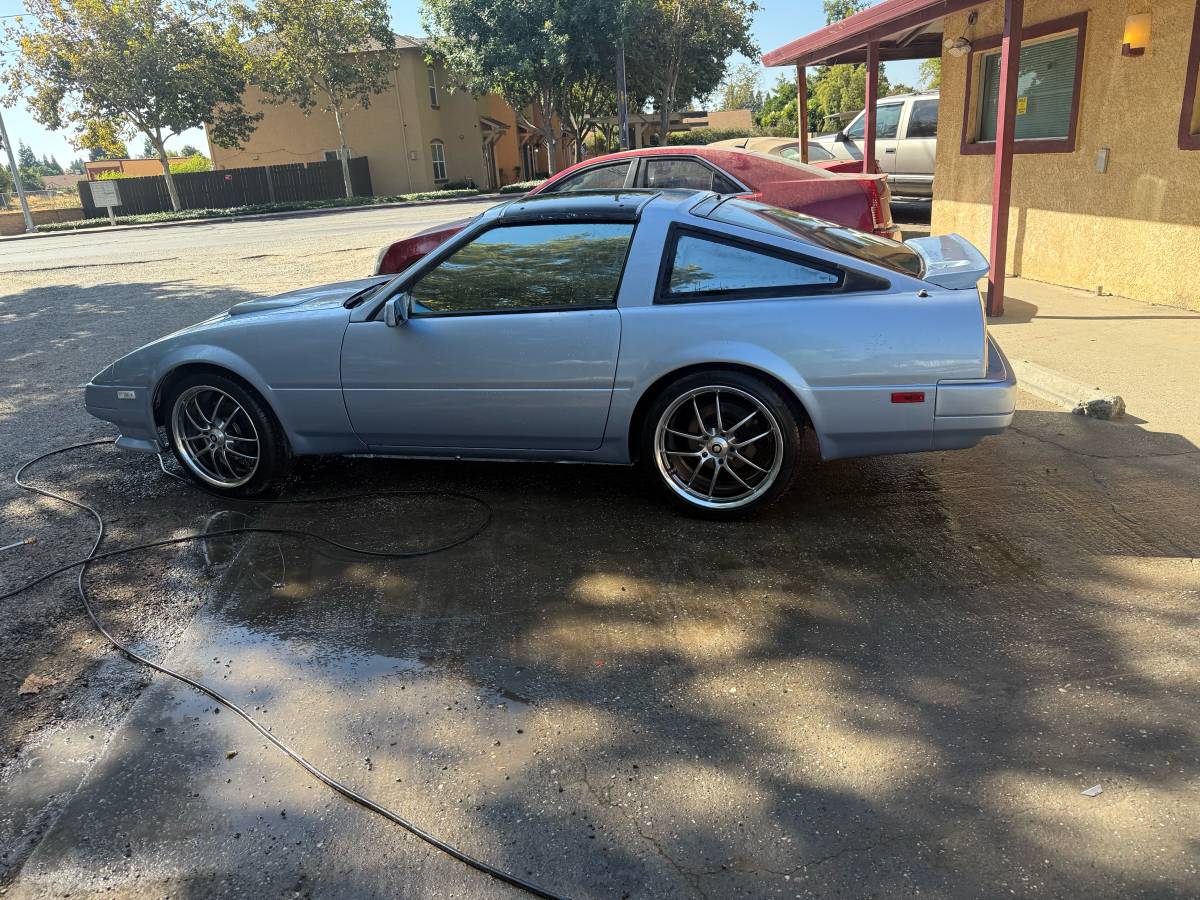 Datsun-300zx-1984-blue-2