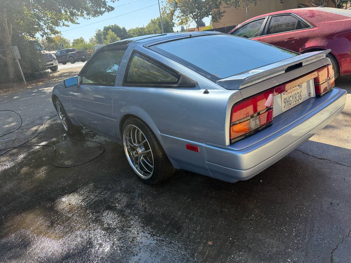 Datsun-300zx-1984-blue-3