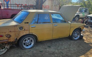 Datsun-510-1972-custom-1