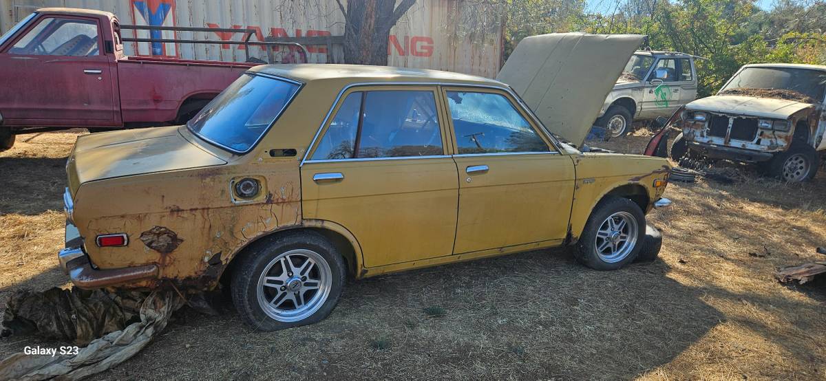 Datsun-510-1972-custom-1
