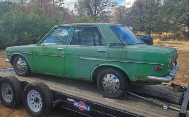 Datsun-510-1972-custom-13