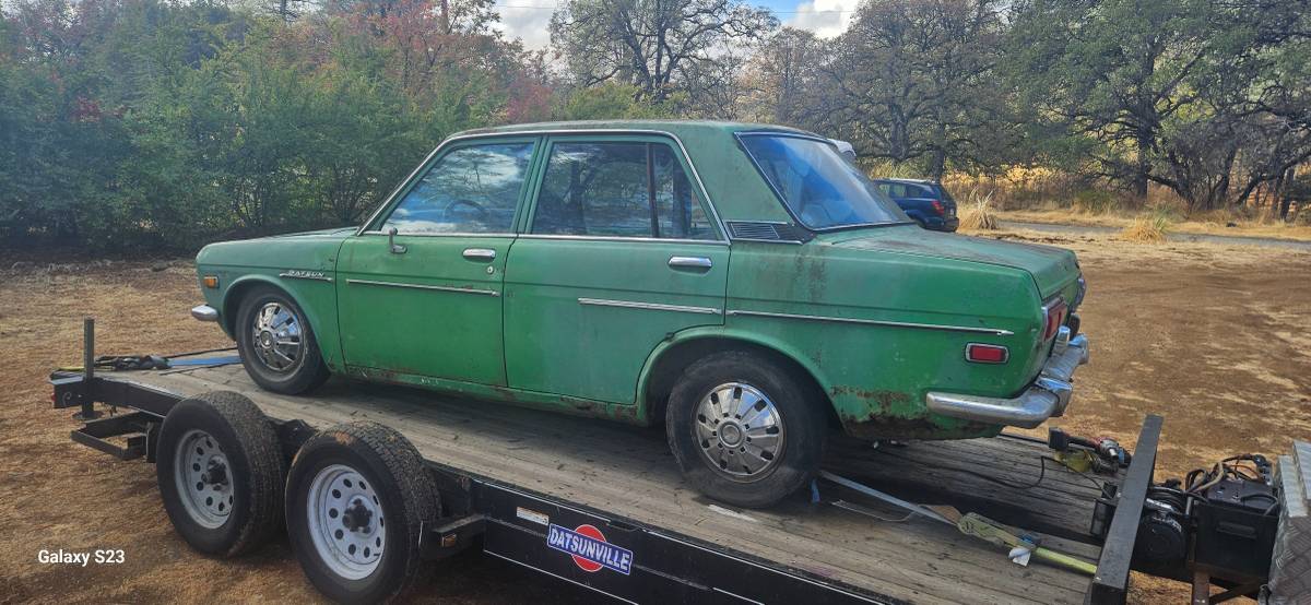 Datsun-510-1972-custom-13