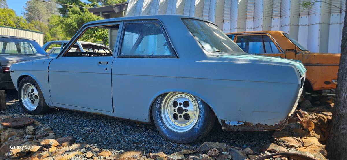 Datsun-510-1972-custom-18