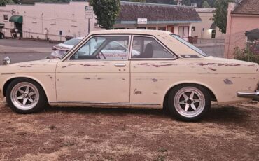Datsun-510-1972-custom