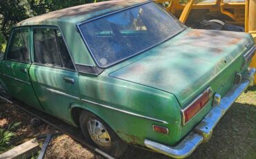 Datsun-510-1972-custom-9