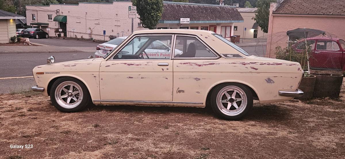 Datsun-510-1972-custom