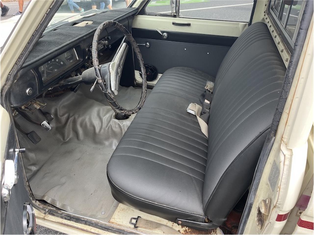 Datsun-521-1969-White-Black-7