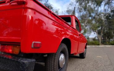 Datsun-521-1972-red-2