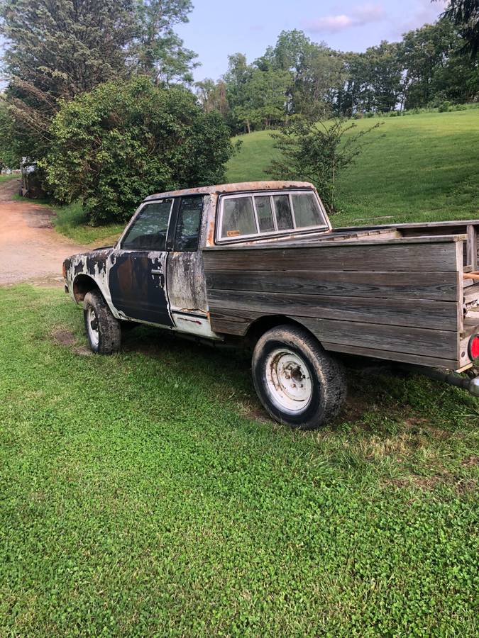 Datsun-710-4x4-1983-custom-2