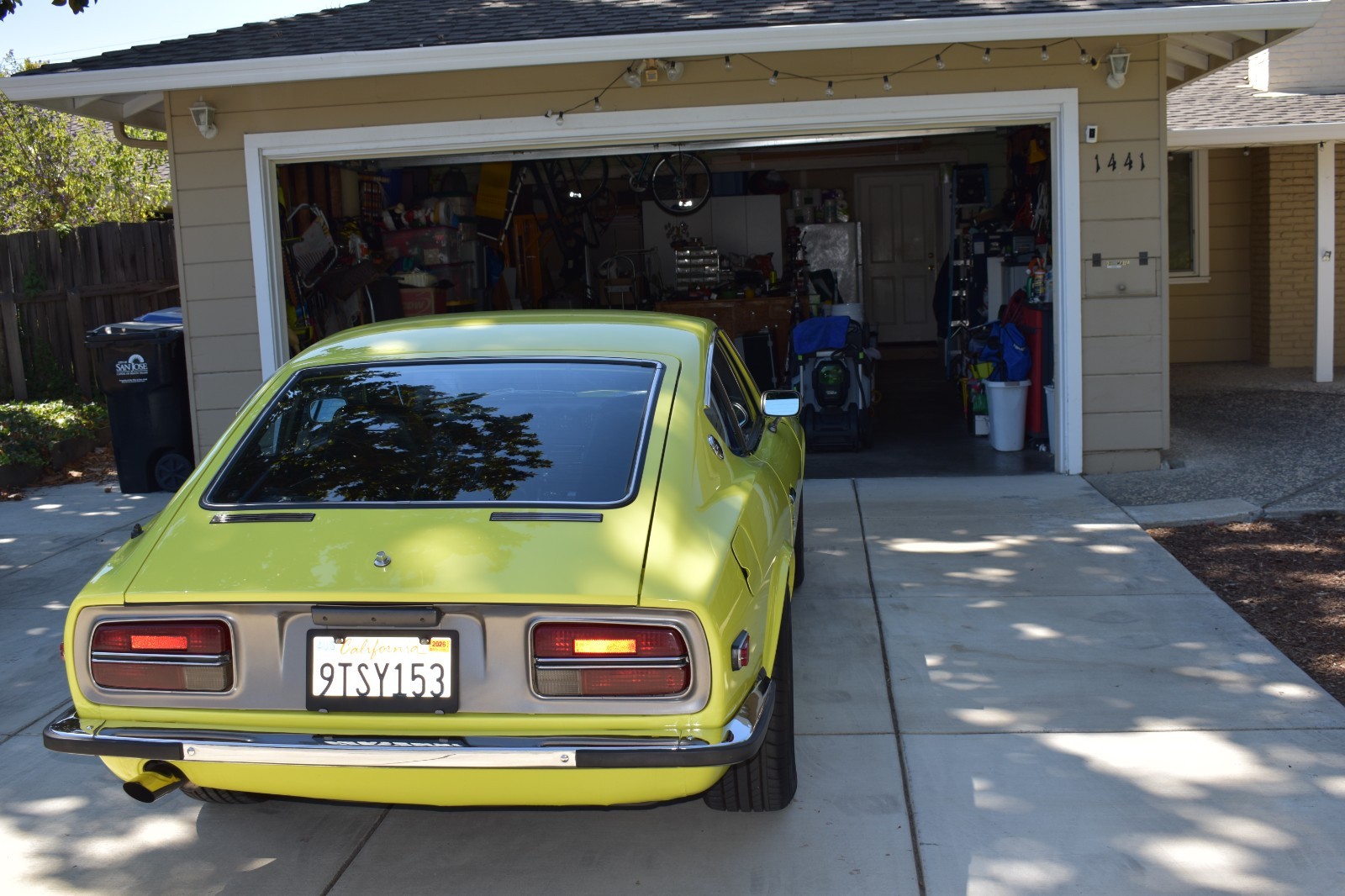 Datsun-Z-Series-1973-Coupe-2