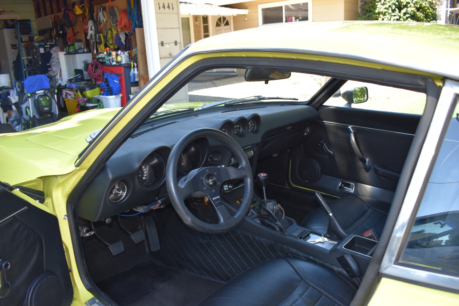 Datsun-Z-Series-1973-Coupe-8