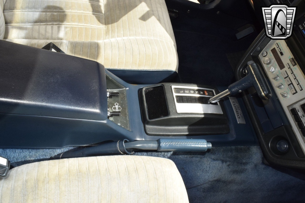 Datsun-Z-Series-1982-coupe-27