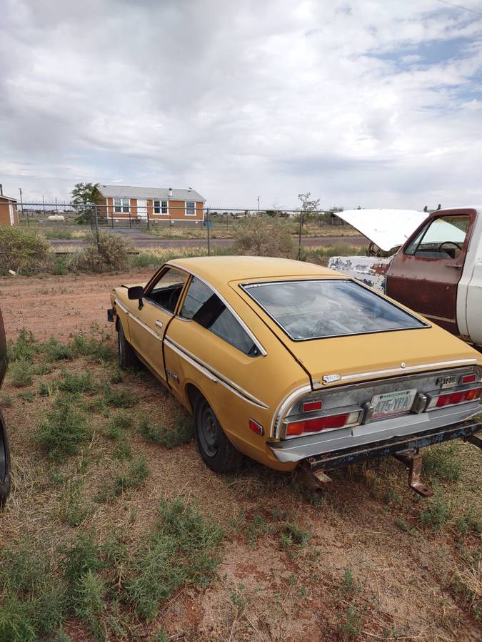 Datsun-b-210-1977-yellow-1