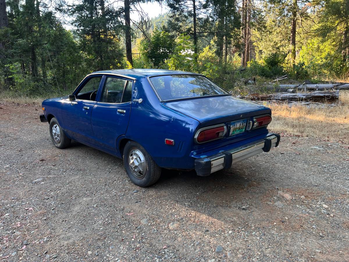 Datsun-b-210-1978-blue-4