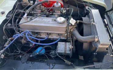 Datsun-fairlady-roadster-1966-white-16